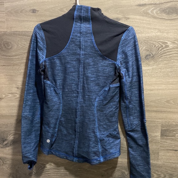 Lululemon jacket - Picture 5 of 6